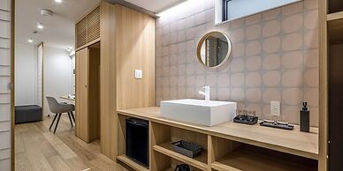 Spatium Ginza Pony