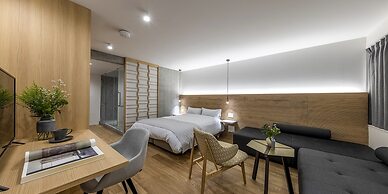 Spatium Ginza Pony