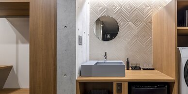 Spatium Ginza Pony