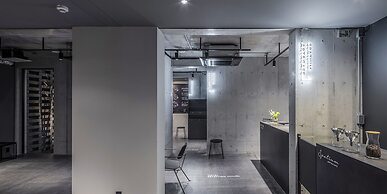 Spatium Ginza Pony