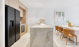 Encore Broadbeach