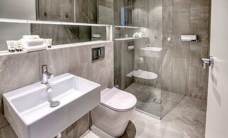 Encore Broadbeach