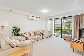 The Meriton on Main Beach