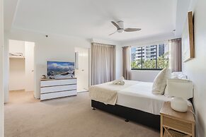 The Meriton on Main Beach