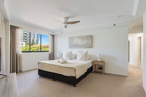 The Meriton on Main Beach
