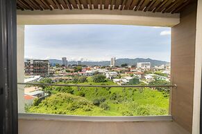 BEE Suites San Jose - Escalante