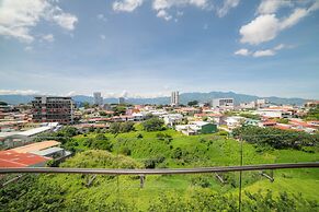 BEE Suites San Jose - Escalante