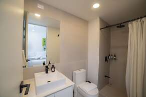 BEE Suites San Jose - Escalante