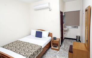 Hotel Rathnavel Towers