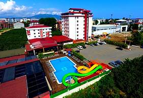 Grand Ayzek Otel