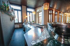 Pràcatinat Hotel & Restaurant