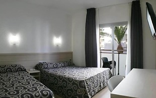 Tossa Beach-Center