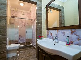Suite Room For 5