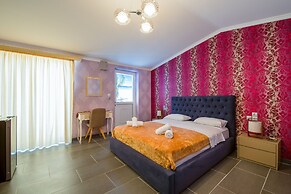Suite Room For 5