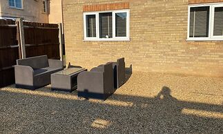 Riverside Park Ground Floor Apt 1 BR Parking St Neots