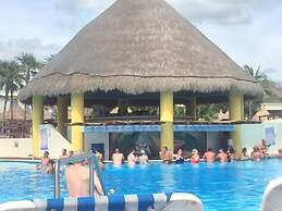 Luxurious Tulum Terrazas 2-bedroom Condominiuml