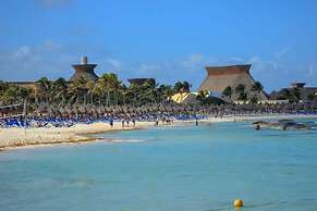 Luxurious Tulum Terrazas 2-bedroom Condominiuml