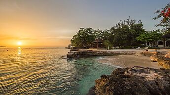 Seagrapes Villa