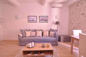 Picasso Apartments
