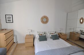 Picasso Apartments