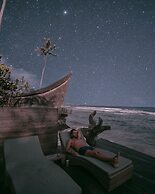 Secluded Beachfront Villa Manis, 5br, Candidasa