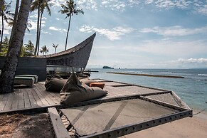 Secluded Beachfront Villa Manis, 5br, Candidasa