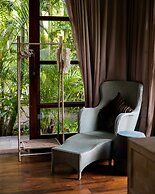 Secluded Beachfront Villa Manis, 5br, Candidasa
