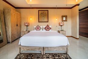 Secluded Beachfront Villa Manis, 5br, Candidasa