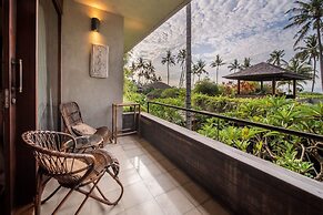 Secluded Beachfront Villa Manis, 5br, Candidasa