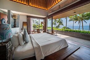 Secluded Beachfront Villa Manis, 5br, Candidasa