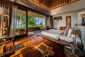 Secluded Beachfront Villa Manis, 5br, Candidasa