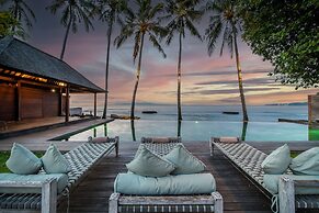 Secluded Beachfront Villa Manis, 5br, Candidasa