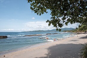 Secluded Beachfront Villa Manis, 5br, Candidasa