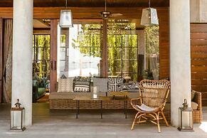 Secluded Beachfront Villa Manis, 5br, Candidasa