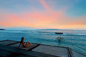 Secluded Beachfront Villa Manis, 5br, Candidasa