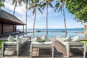 Secluded Beachfront Villa Manis, 5br, Candidasa