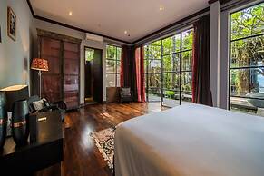 Secluded Beachfront Villa Manis, 5br, Candidasa