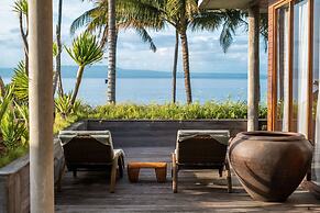 Secluded Beachfront Villa Manis, 5br, Candidasa