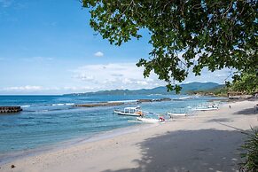 Secluded Beachfront Villa Manis, 5br, Candidasa