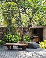 Secluded Beachfront Villa Manis, 5br, Candidasa