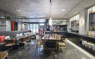 ONOMA Hotel