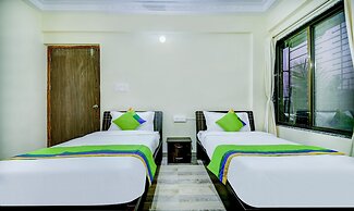 Treebo Sayaji Residency