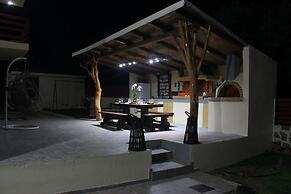 Villa Dolla Paradise by GHH