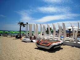 Hotel Amfibia Beach