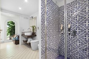 Exclusive Luxury Villa with Pool and Spa