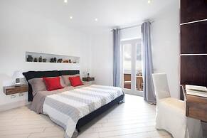 Exclusive Luxury Villa with Pool and Spa