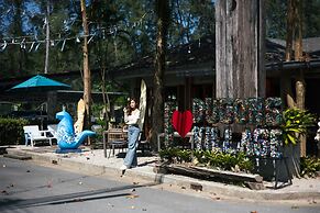 Dugong Village-Green Hotel
