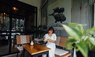 Dugong Village-Green Hotel