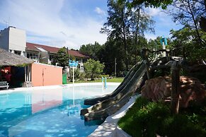 Dugong Village-Green Hotel