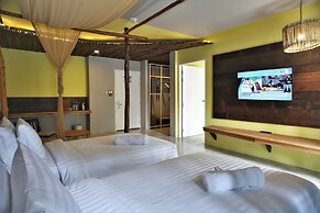 Dugong Village-Green Hotel